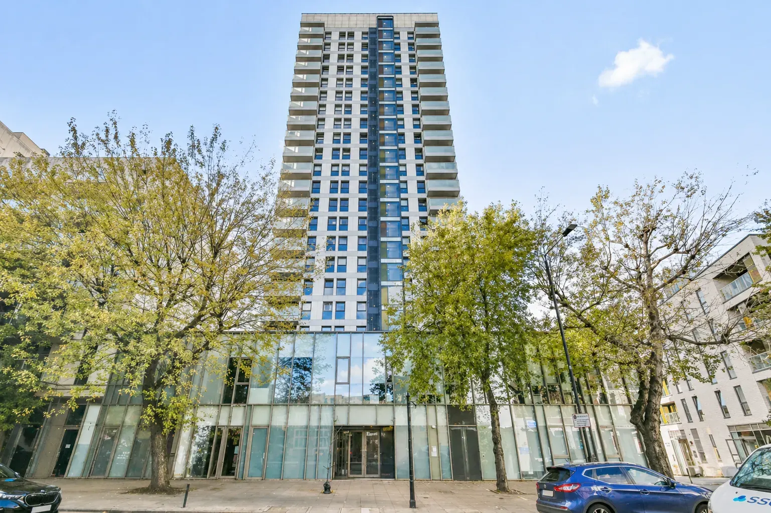 The Hermitage, Aldgate East, E1